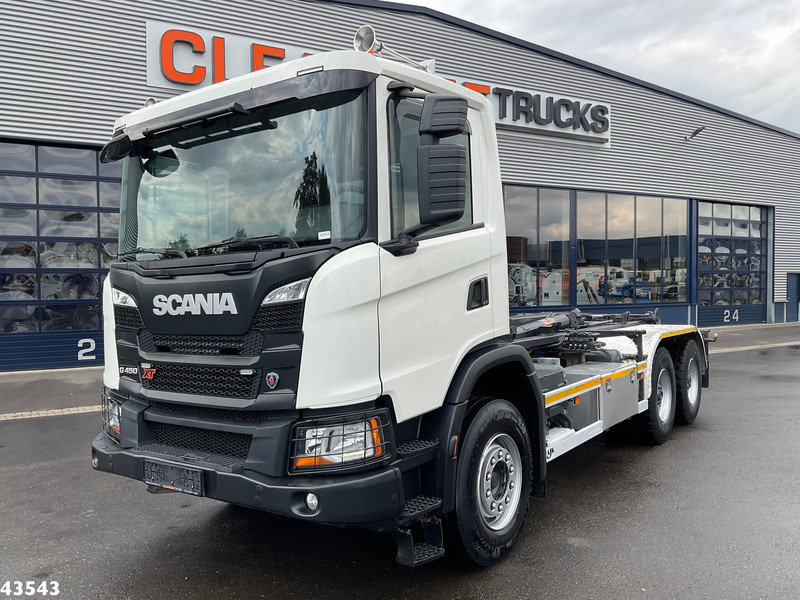 Scania G 450 6x4 AJK 20 Ton haakarmsysteem - Horgos rakodó teherautó: 2 kép. Scania G 450 6x4 AJK 20 Ton haakarmsysteem - Horgos rakodó teherautó: 2 kép.