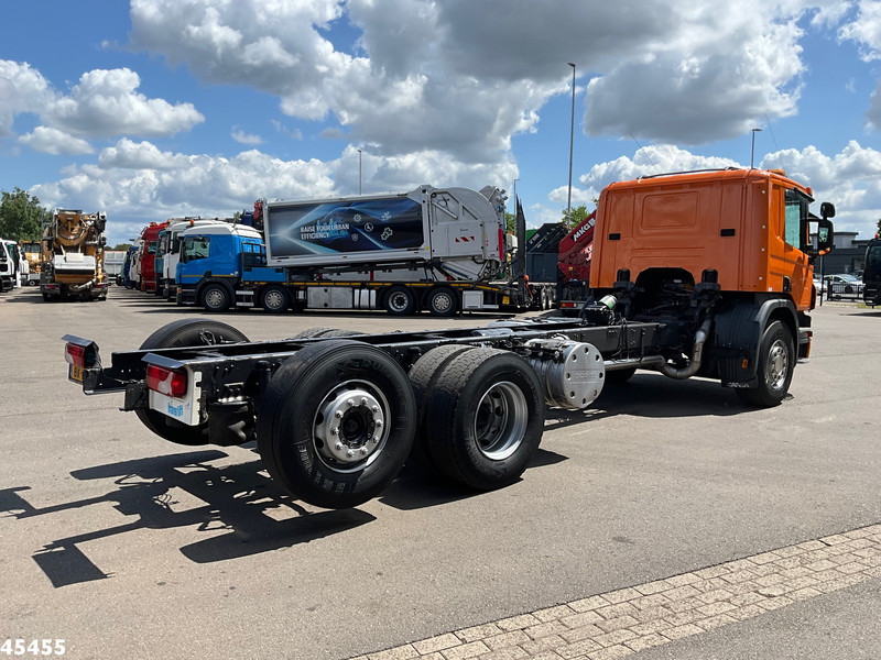 Scania P 280 6x2 Chassis Cabine with PTO Just 218.646 km! - Alvaz teherautó: 4 kép. Scania P 280 6x2 Chassis Cabine with PTO Just 218.646 km! - Alvaz teherautó: 4 kép.