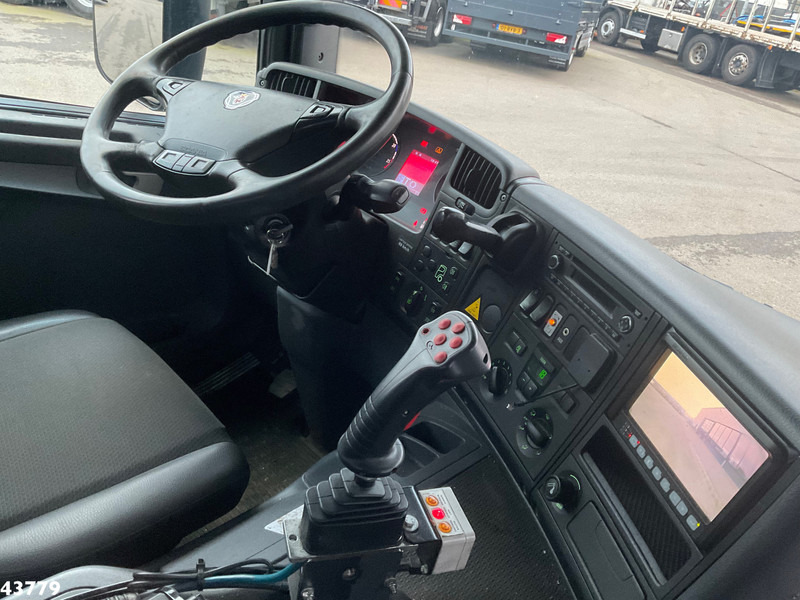 Scania P 360 8x2 Hiab 21 Tonmeter laadkraan - Horgos rakodó teherautó, Darus autó: 4 kép. Scania P 360 8x2 Hiab 21 Tonmeter laadkraan - Horgos rakodó teherautó, Darus autó: 4 kép.