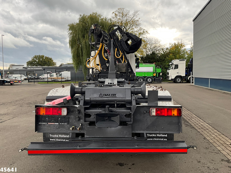Scania P 380 Terex 14 Tonmeter laadkraan - Horgos rakodó teherautó, Darus autó: 4 kép. Scania P 380 Terex 14 Tonmeter laadkraan - Horgos rakodó teherautó, Darus autó: 4 kép.