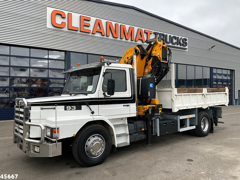 Scania T 93 4x2 Kipper met 31 Tonmeter laadkraan (bj 2005) + Fly-JIb! Just 118.736 km! - Billenőplatós teherautó, Darus autó: 4 kép. Scania T 93 4x2 Kipper met 31 Tonmeter laadkraan (bj 2005) + Fly-JIb! Just 118.736 km! - Billenőplatós teherautó, Darus autó: 4 kép.