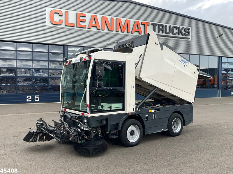 Schmidt Cleango 500 Compact Euro 6 with 3-rd brush - Utcaseprő gép: 1 kép. Schmidt Cleango 500 Compact Euro 6 with 3-rd brush - Utcaseprő gép: 1 kép.