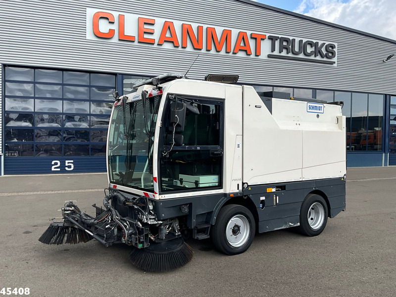 Schmidt Cleango 500 Compact Euro 6 with 3-rd brush - Utcaseprő gép: 2 kép. Schmidt Cleango 500 Compact Euro 6 with 3-rd brush - Utcaseprő gép: 2 kép.