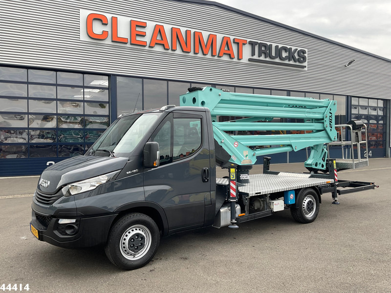 Iveco Daily 35S12 20 Meter hoogwerker + JIB Just 6.039 km! - Teherautó: 3 kép. Iveco Daily 35S12 20 Meter hoogwerker + JIB Just 6.039 km! - Teherautó: 3 kép.