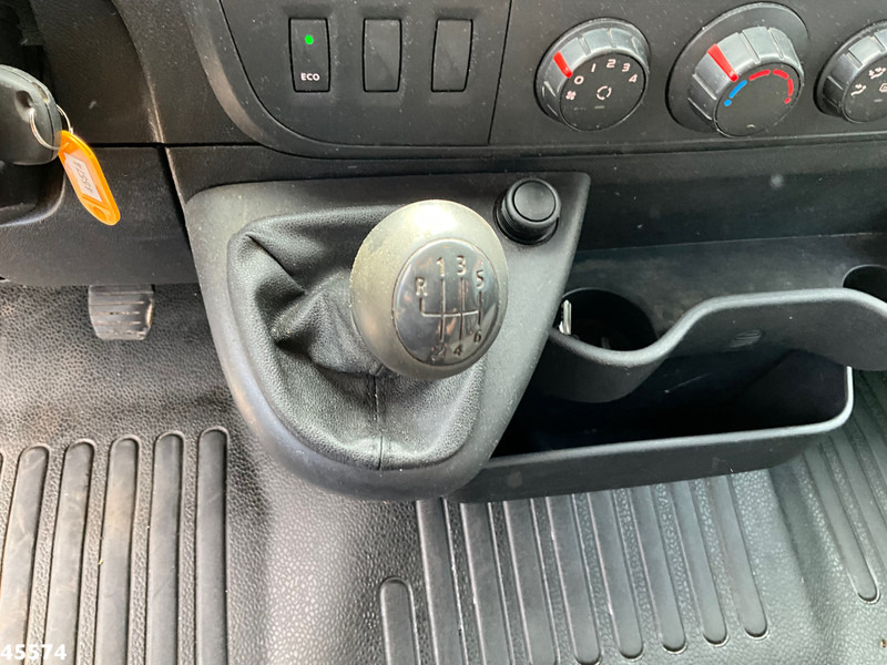 Teherautó Renault Master T35 2.3 DCI Euro 6 Klubb 12,5 meter hoogwerker: 17 kép. Teherautó Renault Master T35 2.3 DCI Euro 6 Klubb 12,5 meter hoogwerker: 17 kép.