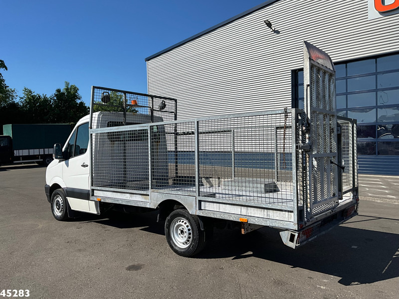 Volkswagen Crafter 35 2.0 Manual met Oprijramp - Platós teherautó: 5 kép. Volkswagen Crafter 35 2.0 Manual met Oprijramp - Platós teherautó: 5 kép.