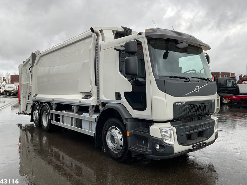 Volvo FE 350 Euro 6 NORBA MF 300 22m³, 2 compartimenten - Szemetesautó: 4 kép. Volvo FE 350 Euro 6 NORBA MF 300 22m³, 2 compartimenten - Szemetesautó: 4 kép.