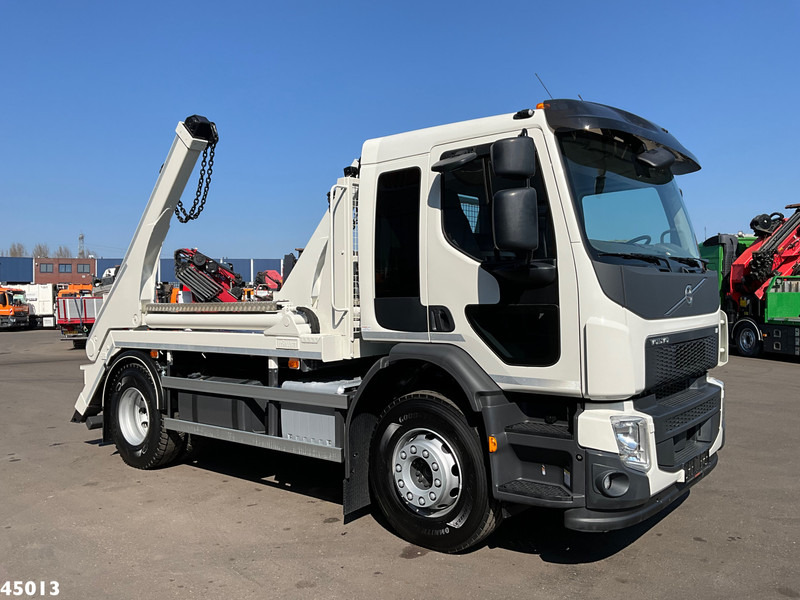 Volvo FE 350 Hyvalift 14 Ton portaalarmsysteem - Konténerszállító: 2 kép. Volvo FE 350 Hyvalift 14 Ton portaalarmsysteem - Konténerszállító: 2 kép.