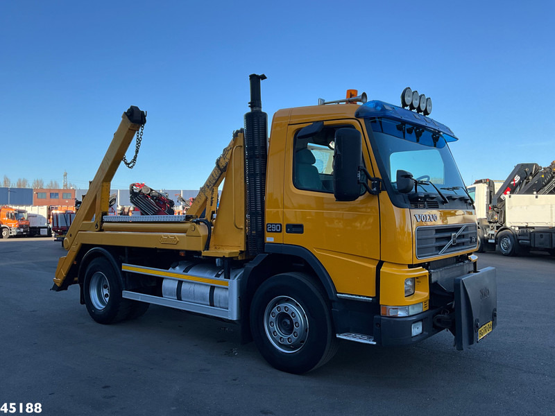 Volvo FM 290 Full Steel Manual 12 Ton portaalarmsysteem - Konténerszállító: 5 kép. Volvo FM 290 Full Steel Manual 12 Ton portaalarmsysteem - Konténerszállító: 5 kép.