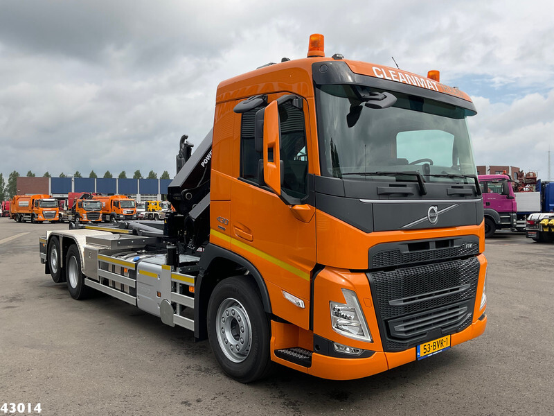 Volvo FM 430 HMF 23 Tonmeter laadkraan - Horgos rakodó teherautó, Darus autó: 3 kép. Volvo FM 430 HMF 23 Tonmeter laadkraan - Horgos rakodó teherautó, Darus autó: 3 kép.