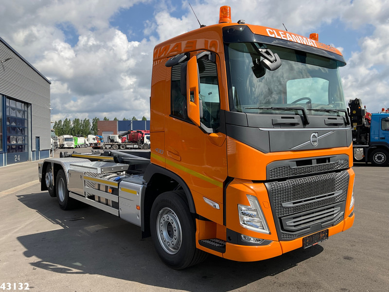 Volvo FM 430 VDL 21 Ton haakarmsysteem - Horgos rakodó teherautó: 3 kép. Volvo FM 430 VDL 21 Ton haakarmsysteem - Horgos rakodó teherautó: 3 kép.