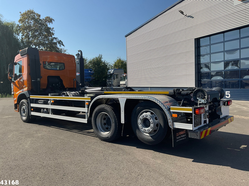 Volvo FM 430 VDL 21 Ton haakarmsysteem - Horgos rakodó teherautó: 4 kép. Volvo FM 430 VDL 21 Ton haakarmsysteem - Horgos rakodó teherautó: 4 kép.