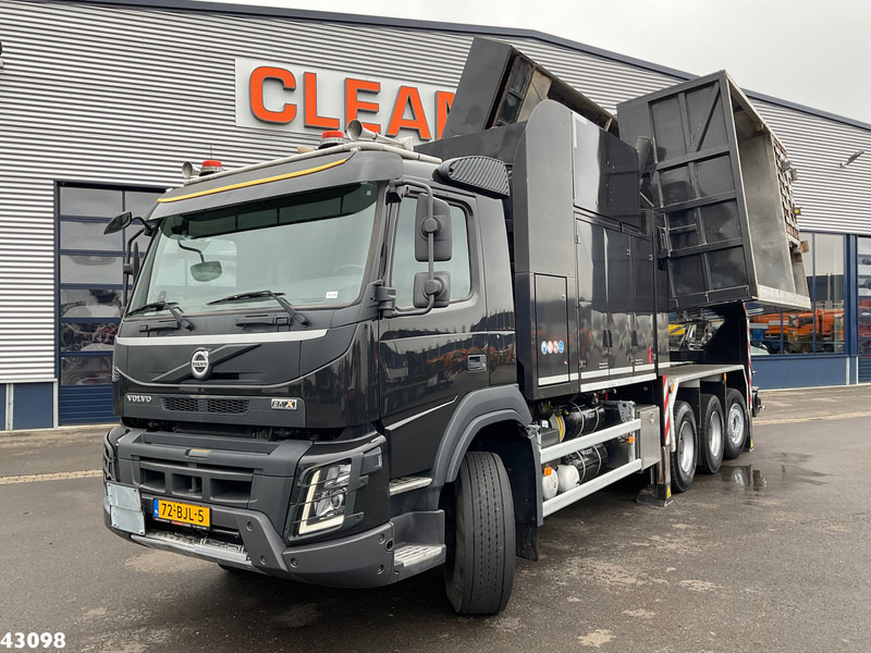 Volvo FMX 540 8x4 Euro 6 MTS Dino “3 Turbines” Saugbagger - Szippantós autó: 1 kép. Volvo FMX 540 8x4 Euro 6 MTS Dino “3 Turbines” Saugbagger - Szippantós autó: 1 kép.