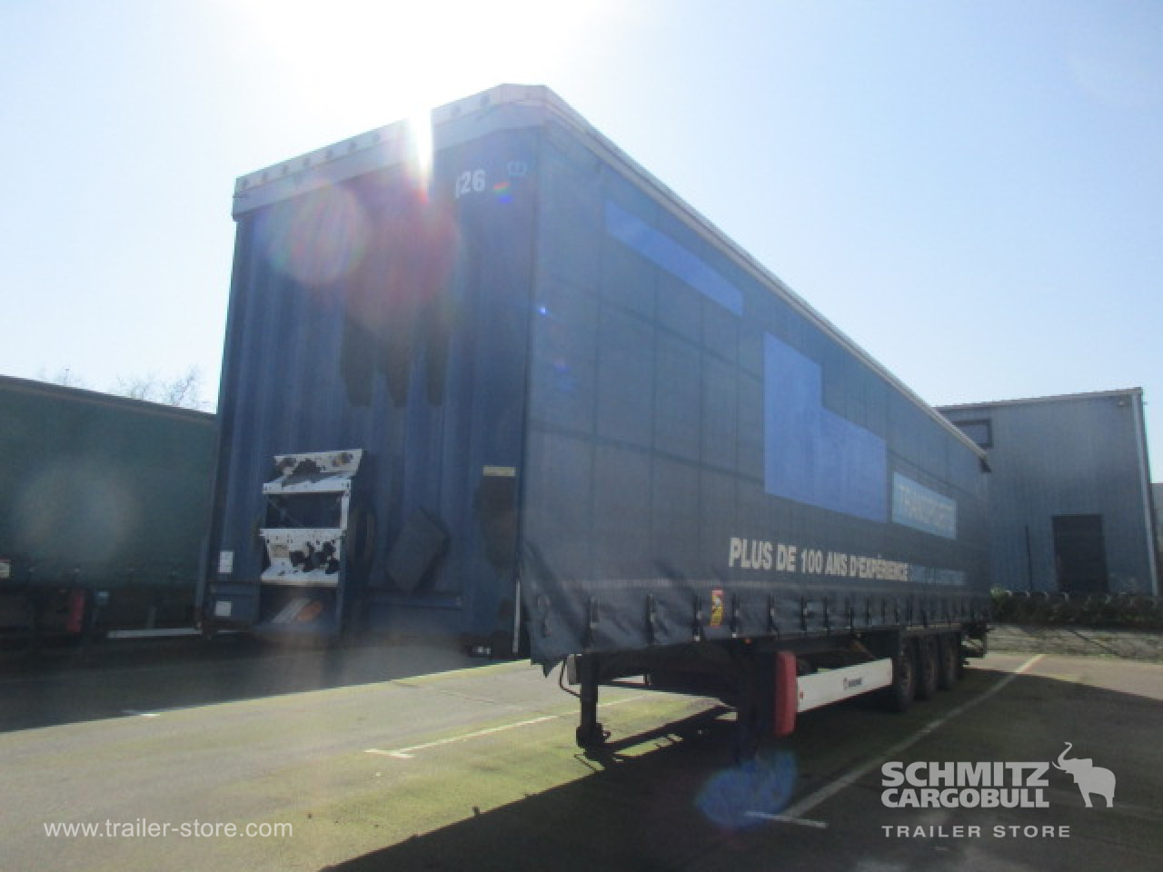 KRONE Curtainsider Standard - Ponyvás félpótkocsi: 3 kép. KRONE Curtainsider Standard - Ponyvás félpótkocsi: 3 kép.