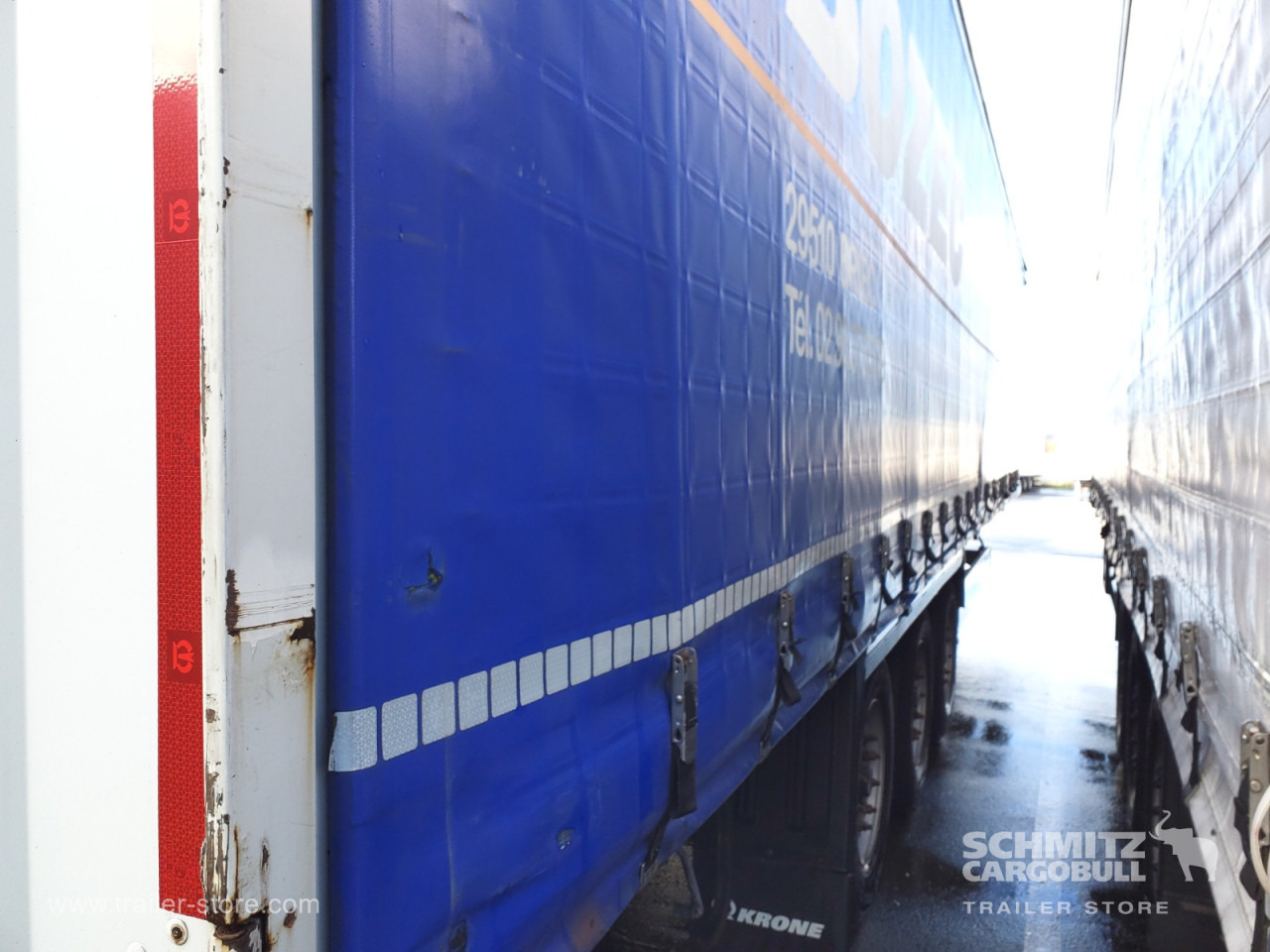 KRONE Curtainsider Standard - Ponyvás félpótkocsi: 5 kép. KRONE Curtainsider Standard - Ponyvás félpótkocsi: 5 kép.