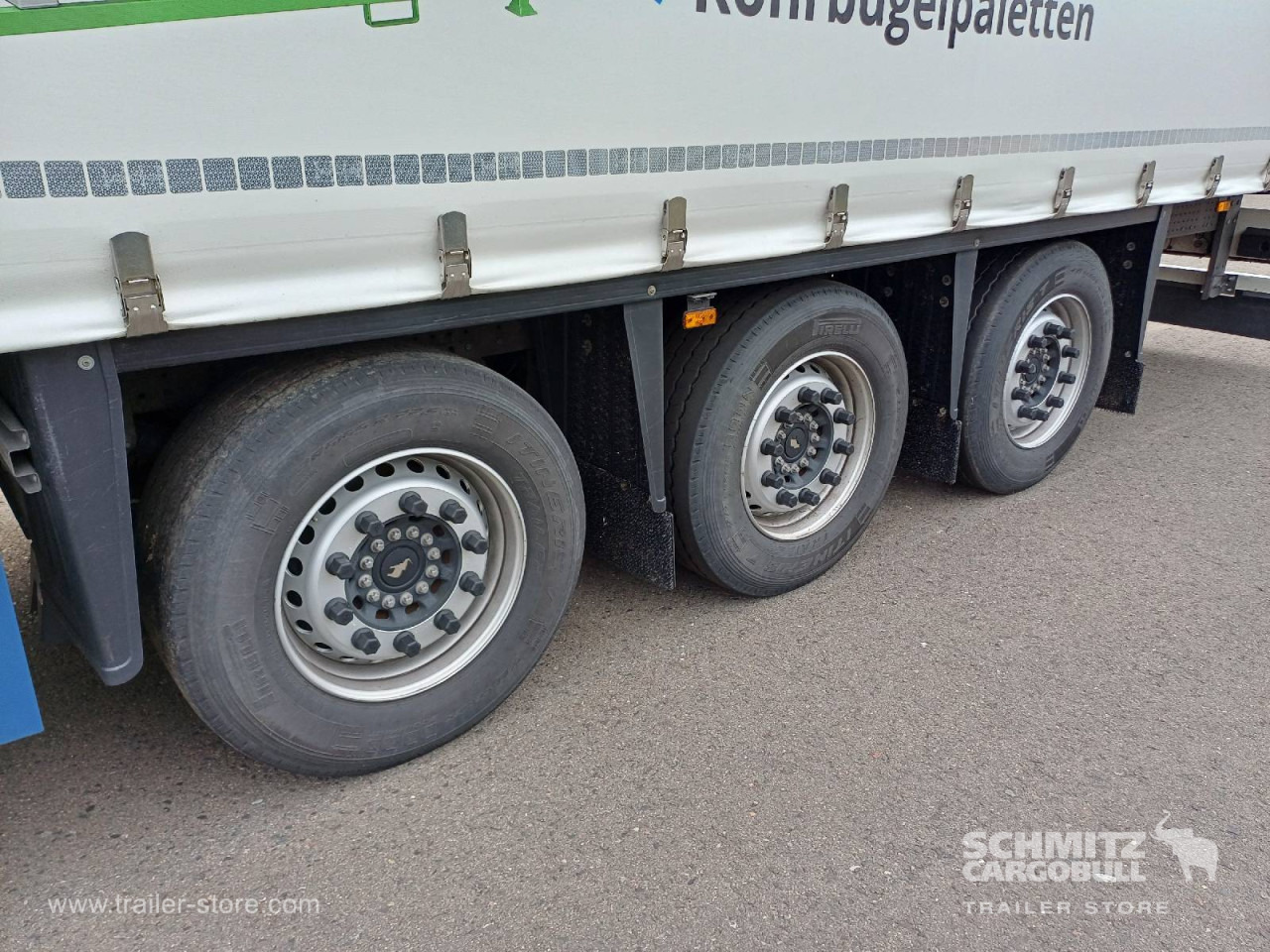 SCHMITZ Auflieger Curtainsider Standard - Ponyvás félpótkocsi: 5 kép. SCHMITZ Auflieger Curtainsider Standard - Ponyvás félpótkocsi: 5 kép.