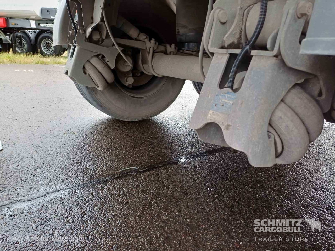 SCHMITZ Auflieger Kipper Alukastenmulde 24m³ - Félpótkocsi billenőplatós: 3 kép. SCHMITZ Auflieger Kipper Alukastenmulde 24m³ - Félpótkocsi billenőplatós: 3 kép.