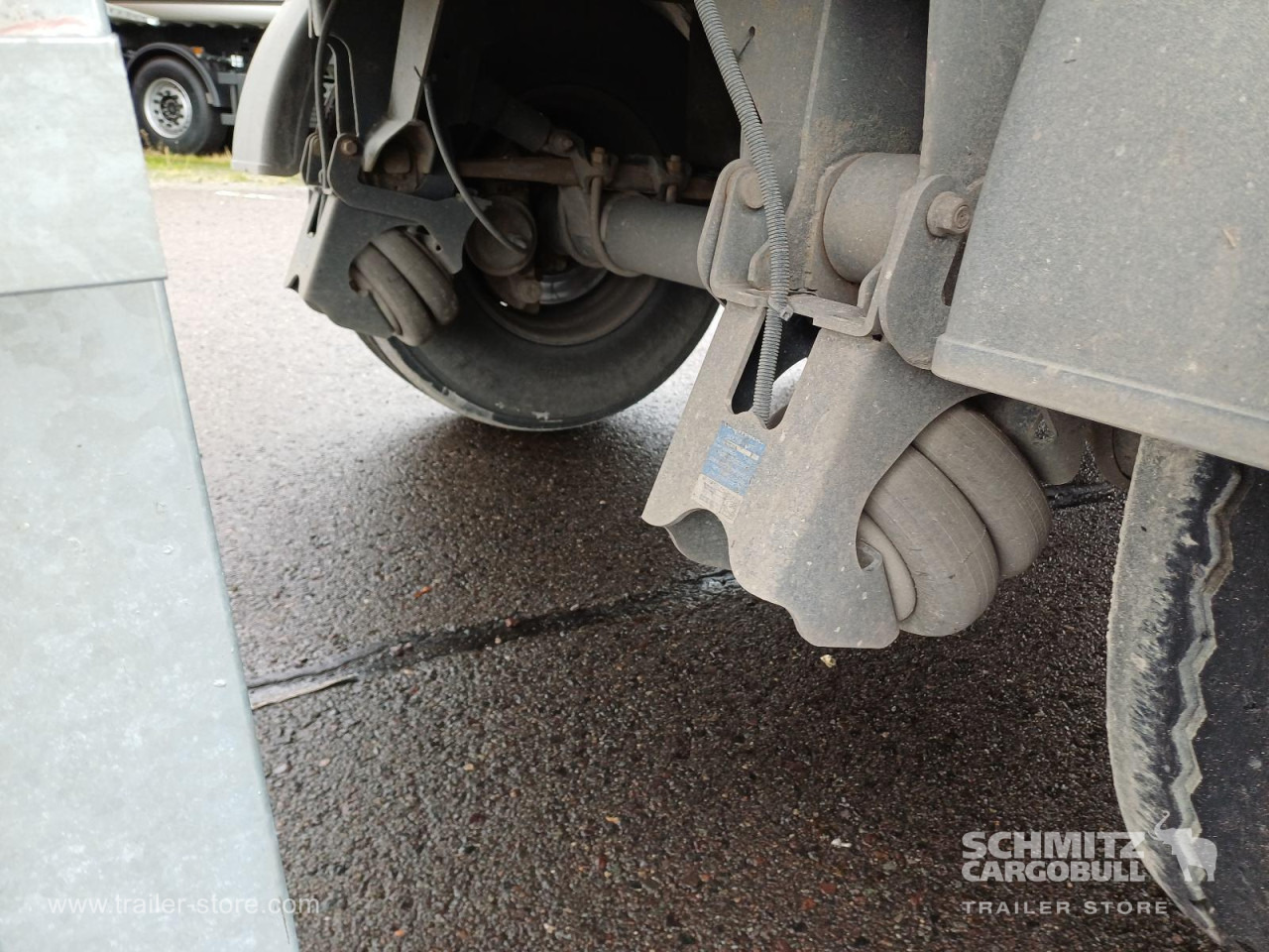 SCHMITZ Auflieger Kipper Alukastenmulde 24m³ - Félpótkocsi billenőplatós: 3 kép. SCHMITZ Auflieger Kipper Alukastenmulde 24m³ - Félpótkocsi billenőplatós: 3 kép.