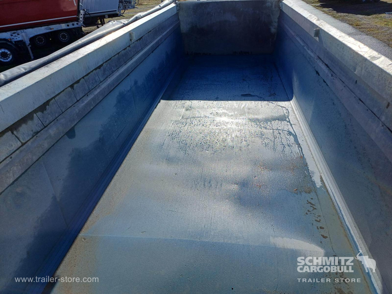 SCHMITZ Auflieger Kipper Alukastenmulde 24m³ - Félpótkocsi billenőplatós: 5 kép. SCHMITZ Auflieger Kipper Alukastenmulde 24m³ - Félpótkocsi billenőplatós: 5 kép.