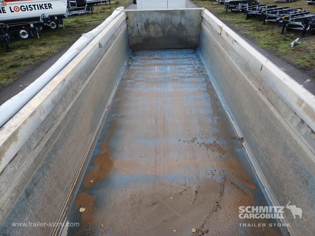 SCHMITZ Auflieger Kipper Alukastenmulde 24m³ - Félpótkocsi billenőplatós: 5 kép. SCHMITZ Auflieger Kipper Alukastenmulde 24m³ - Félpótkocsi billenőplatós: 5 kép.