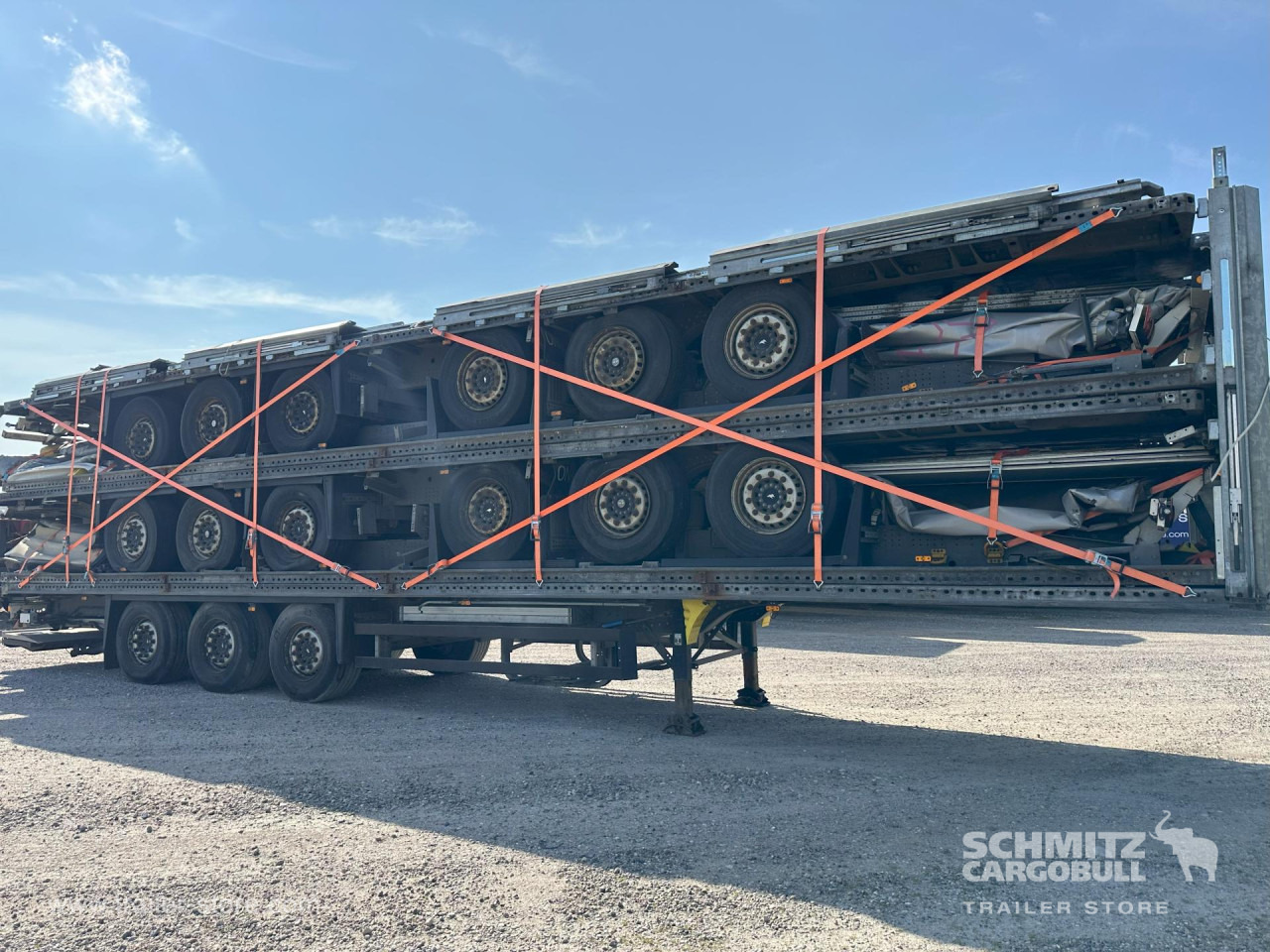 SCHMITZ Curtainsider Standard - Ponyvás félpótkocsi: 5 kép. SCHMITZ Curtainsider Standard - Ponyvás félpótkocsi: 5 kép.