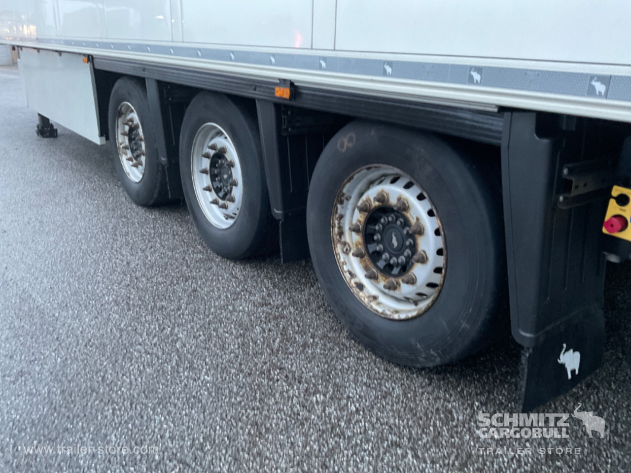 SCHMITZ Reefer Multitemp Double deck - Félpótkocsi hőszigetelt: 5 kép. SCHMITZ Reefer Multitemp Double deck - Félpótkocsi hőszigetelt: 5 kép.