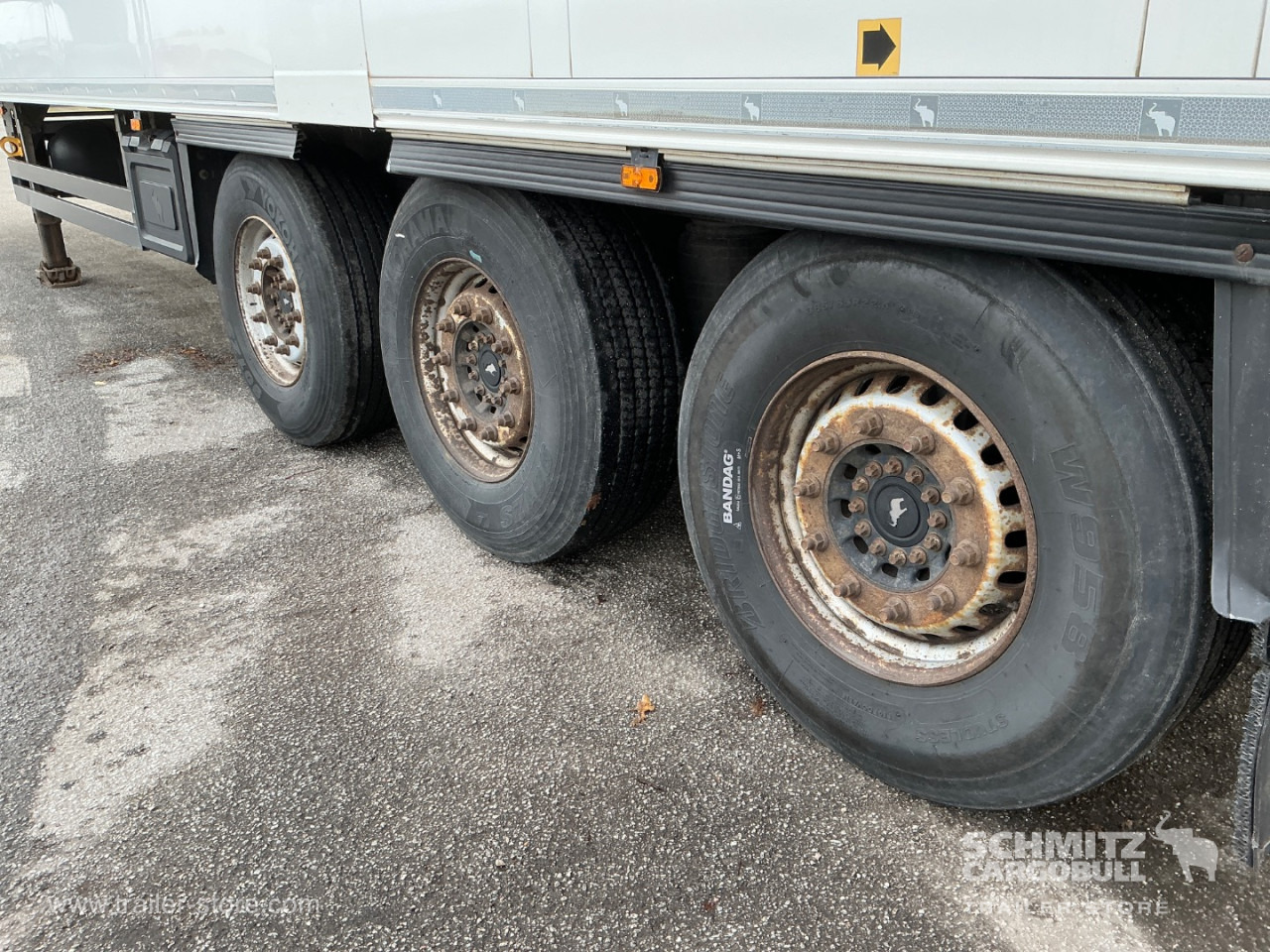 SCHMITZ Reefer Multitemp Double deck - Félpótkocsi hőszigetelt: 5 kép. SCHMITZ Reefer Multitemp Double deck - Félpótkocsi hőszigetelt: 5 kép.