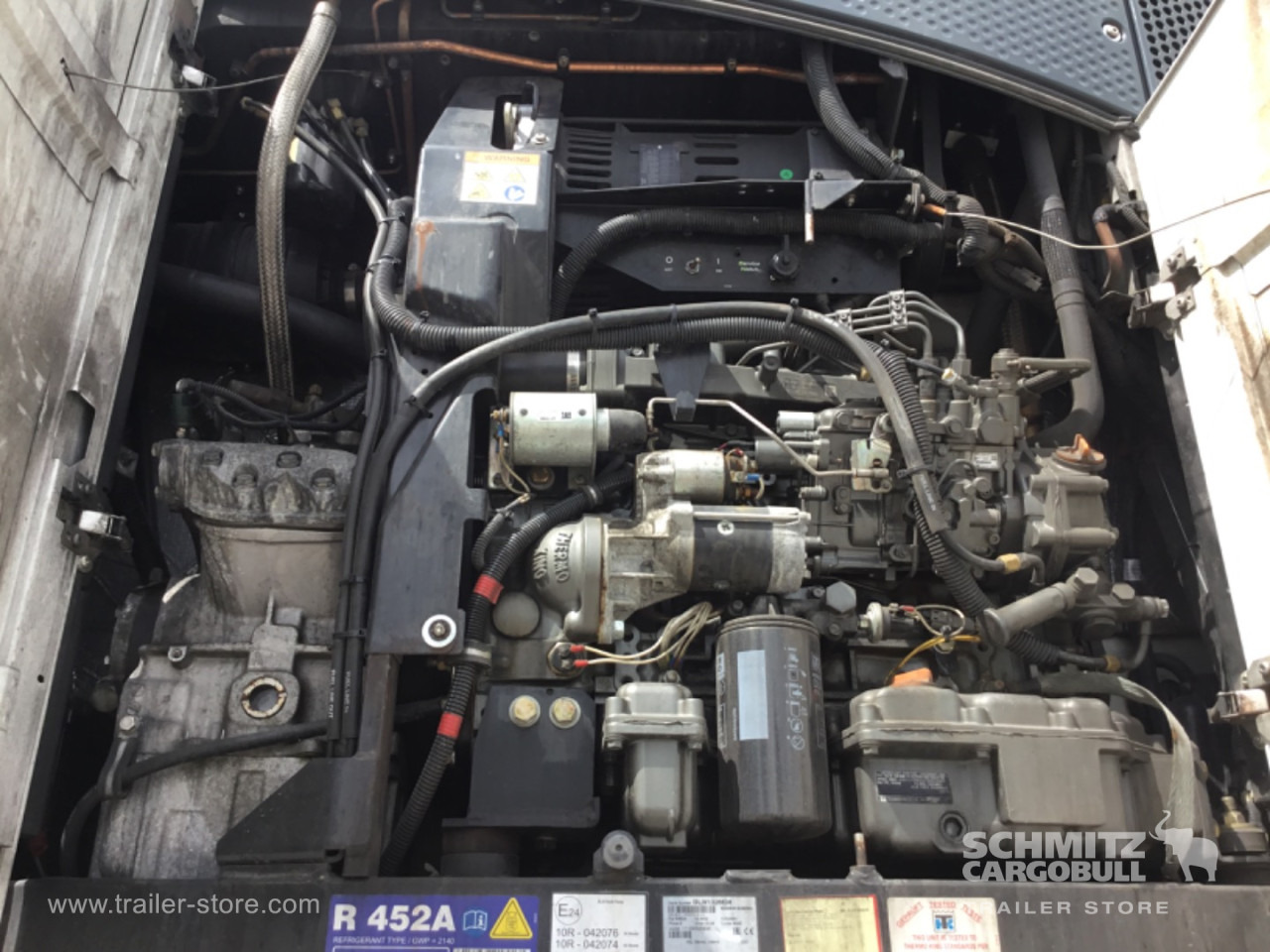 SCHMITZ Reefer Multitemp Double deck - Félpótkocsi hőszigetelt: 2 kép. SCHMITZ Reefer Multitemp Double deck - Félpótkocsi hőszigetelt: 2 kép.