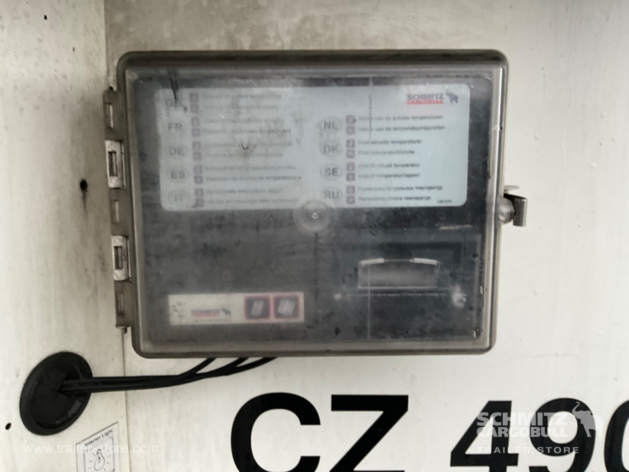 SCHMITZ Reefer Multitemp Double deck - Félpótkocsi hőszigetelt: 3 kép. SCHMITZ Reefer Multitemp Double deck - Félpótkocsi hőszigetelt: 3 kép.