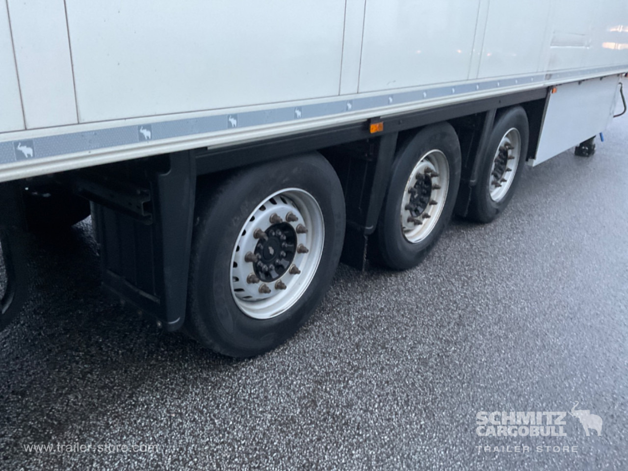 SCHMITZ Reefer Multitemp Double deck - Félpótkocsi hőszigetelt: 3 kép. SCHMITZ Reefer Multitemp Double deck - Félpótkocsi hőszigetelt: 3 kép.