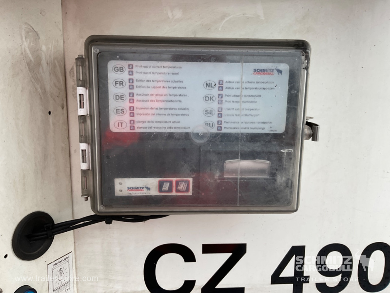 SCHMITZ Reefer Multitemp Double deck - Félpótkocsi hőszigetelt: 2 kép. SCHMITZ Reefer Multitemp Double deck - Félpótkocsi hőszigetelt: 2 kép.