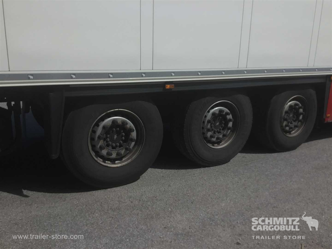 SCHMITZ Reefer Standard Double deck - Félpótkocsi hőszigetelt: 3 kép. SCHMITZ Reefer Standard Double deck - Félpótkocsi hőszigetelt: 3 kép.