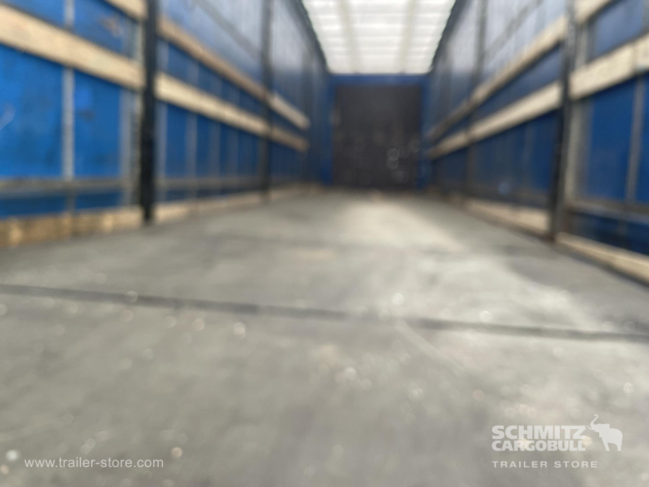 BERGER Semiremolque Lona Mega - Ponyvás félpótkocsi: 4 kép. BERGER Semiremolque Lona Mega - Ponyvás félpótkocsi: 4 kép.