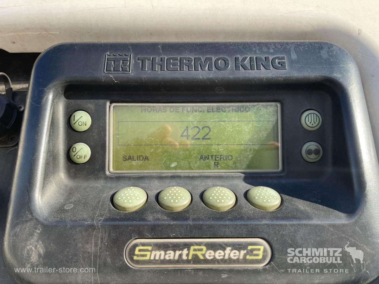 SCHMITZ Remolque Frigo Standard - Pótkocsi hűtős: 2 kép. SCHMITZ Remolque Frigo Standard - Pótkocsi hűtős: 2 kép.