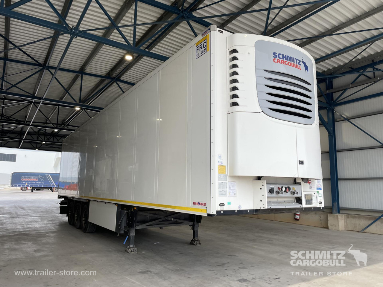 SCHMITZ Semiremolque Frigo Standard - Félpótkocsi hőszigetelt: 1 kép. SCHMITZ Semiremolque Frigo Standard - Félpótkocsi hőszigetelt: 1 kép.