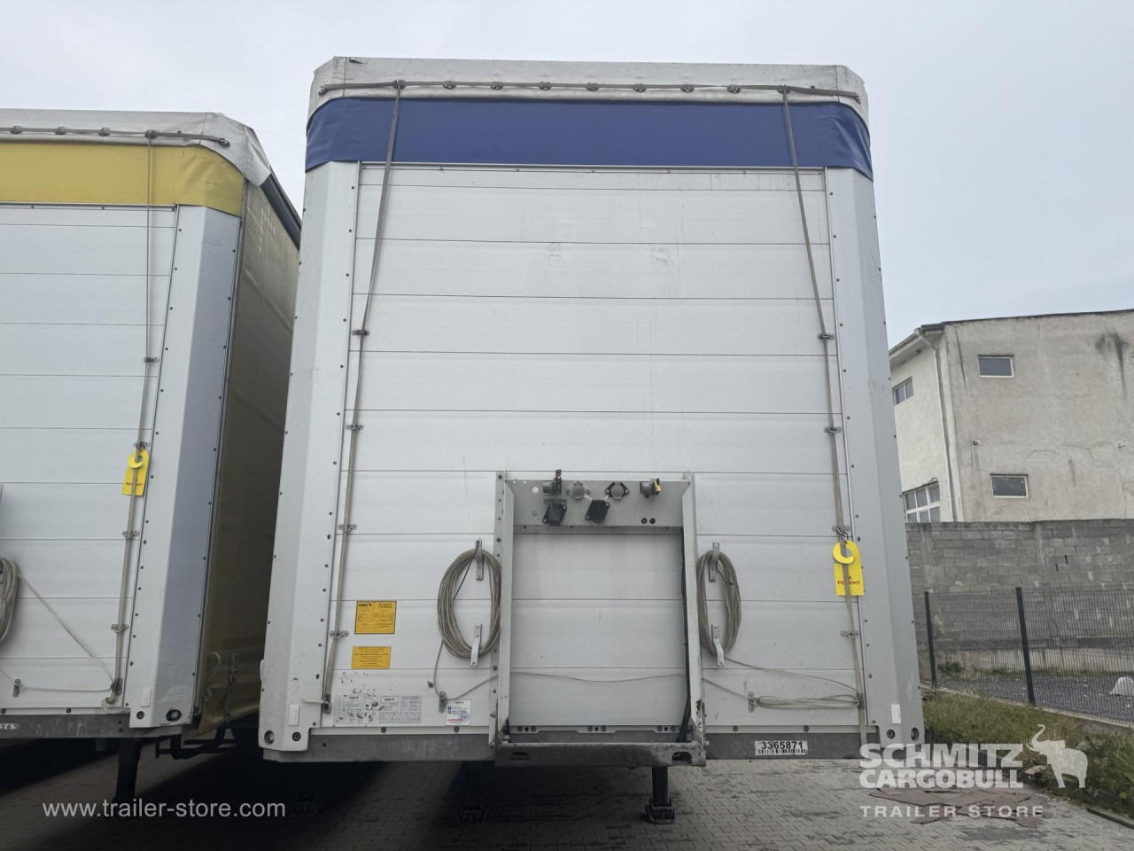 SCHMITZ Curtainsider Standard - Ponyvás félpótkocsi: 3 kép. SCHMITZ Curtainsider Standard - Ponyvás félpótkocsi: 3 kép.