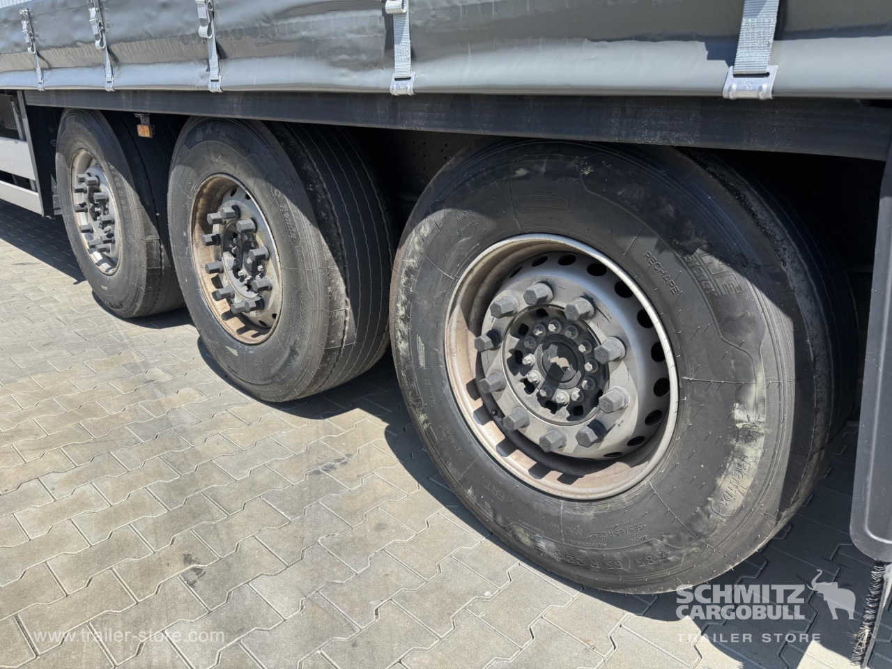 Ponyvás félpótkocsi SCHMITZ Curtainsider Standard: 12 kép.