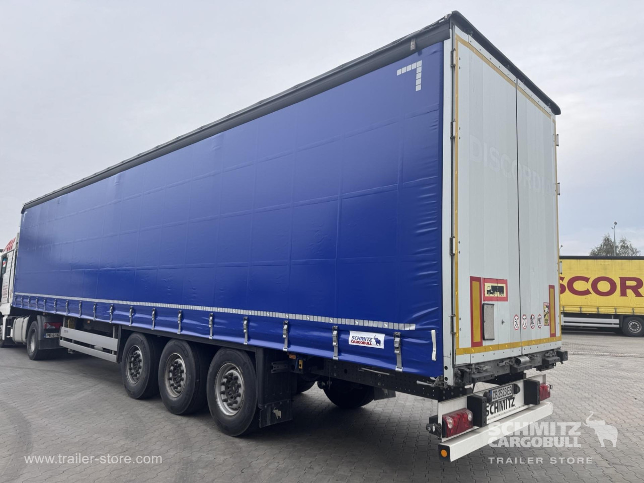 SCHMITZ Curtainsider Standard - Ponyvás félpótkocsi: 5 kép. SCHMITZ Curtainsider Standard - Ponyvás félpótkocsi: 5 kép.