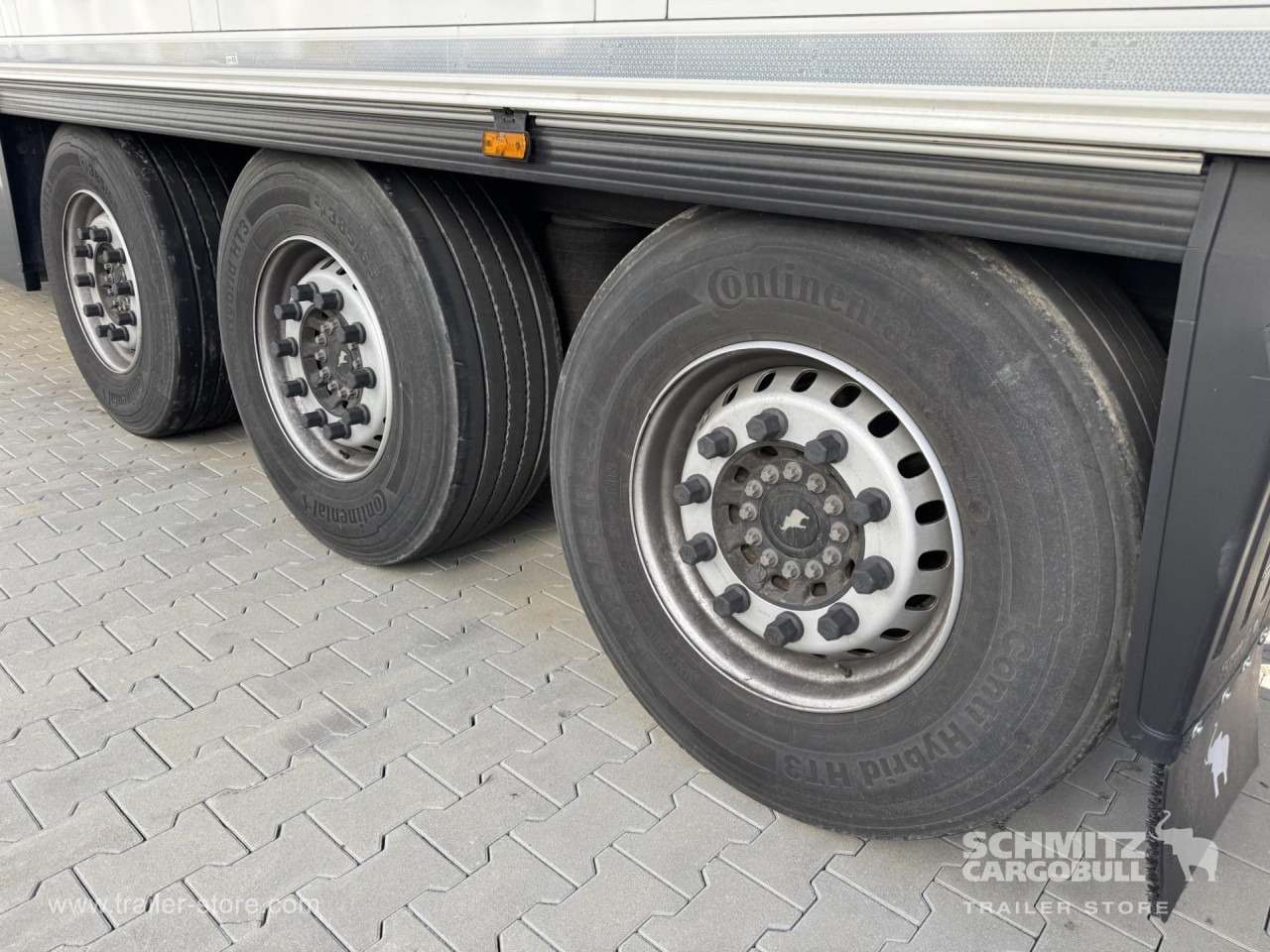 SCHMITZ Reefer Standard Double deck - Félpótkocsi hőszigetelt: 3 kép. SCHMITZ Reefer Standard Double deck - Félpótkocsi hőszigetelt: 3 kép.