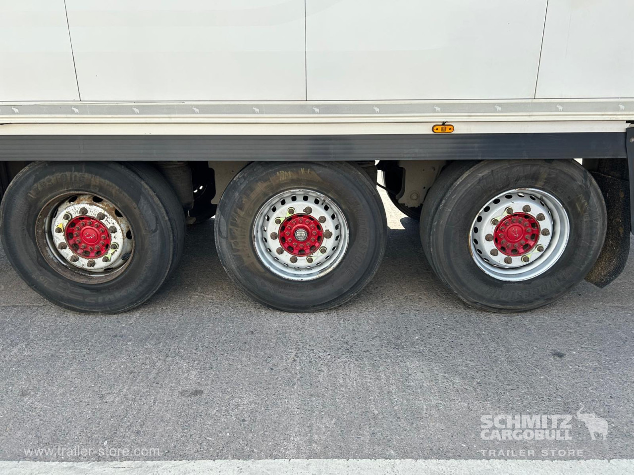 SCHMITZ Reefer Multitemp - Félpótkocsi hőszigetelt: 5 kép. SCHMITZ Reefer Multitemp - Félpótkocsi hőszigetelt: 5 kép.