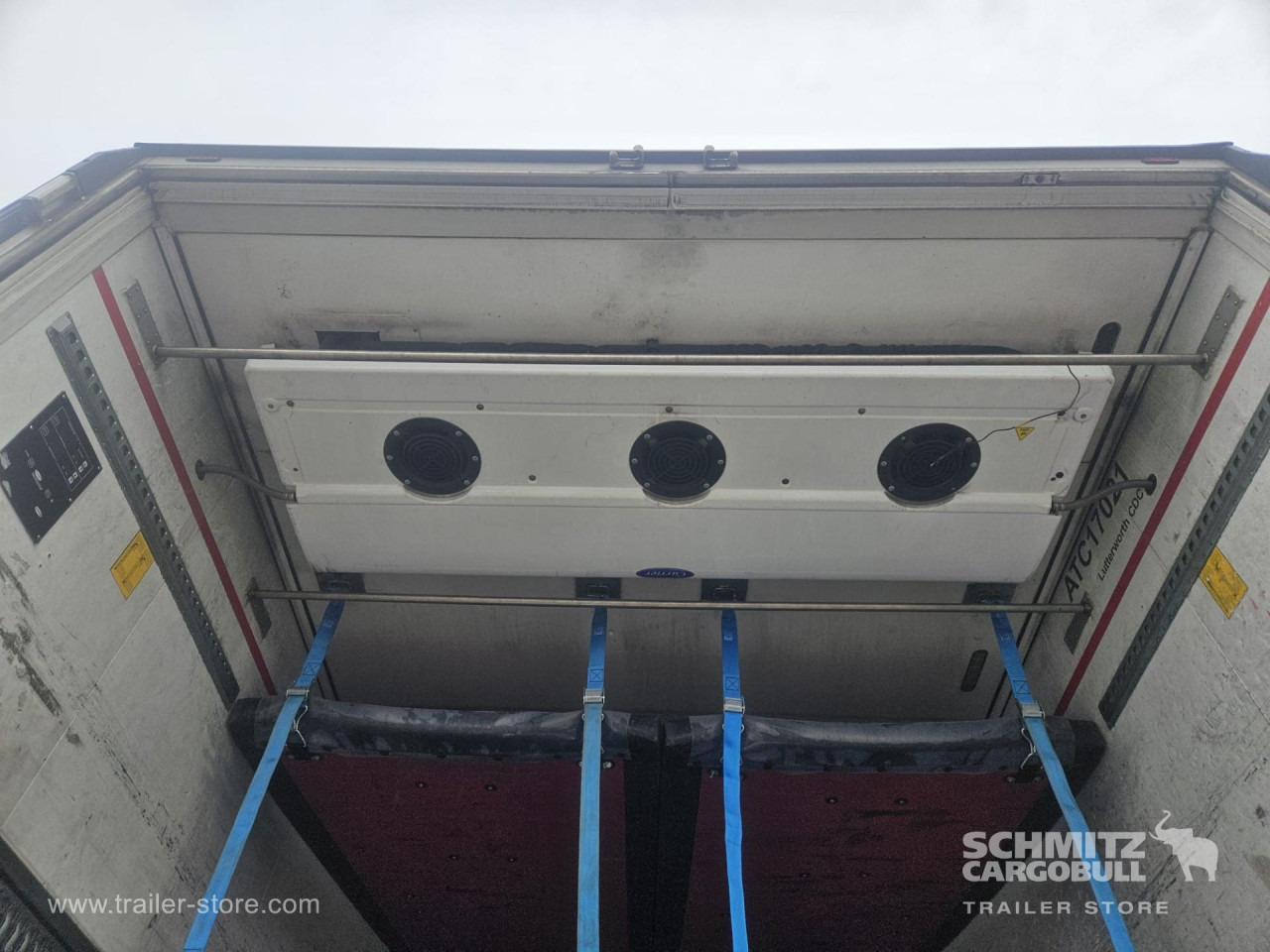 SCHMITZ Reefer Multitemp - Félpótkocsi hőszigetelt: 2 kép. SCHMITZ Reefer Multitemp - Félpótkocsi hőszigetelt: 2 kép.