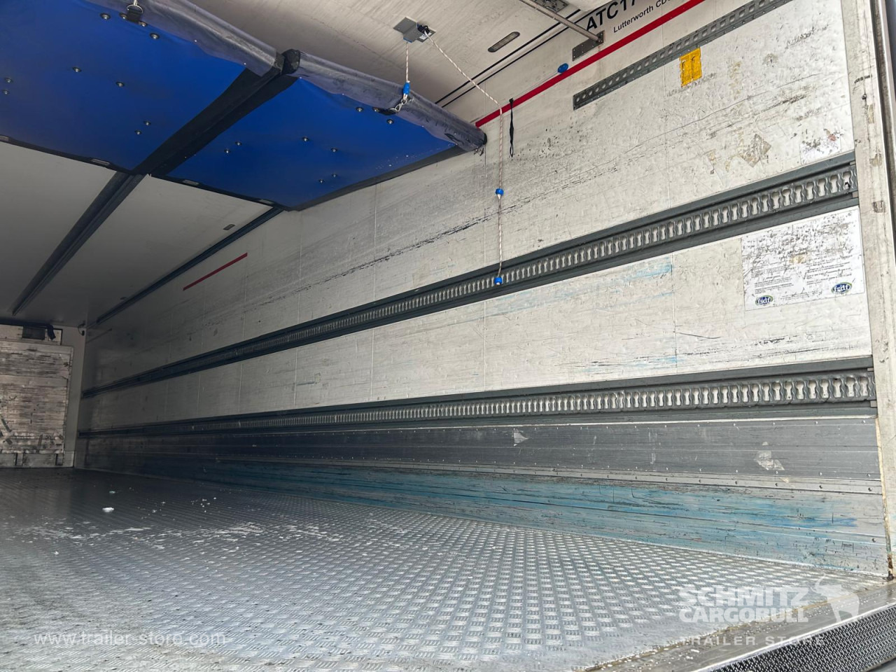 SCHMITZ Reefer Multitemp - Félpótkocsi hőszigetelt: 4 kép. SCHMITZ Reefer Multitemp - Félpótkocsi hőszigetelt: 4 kép.