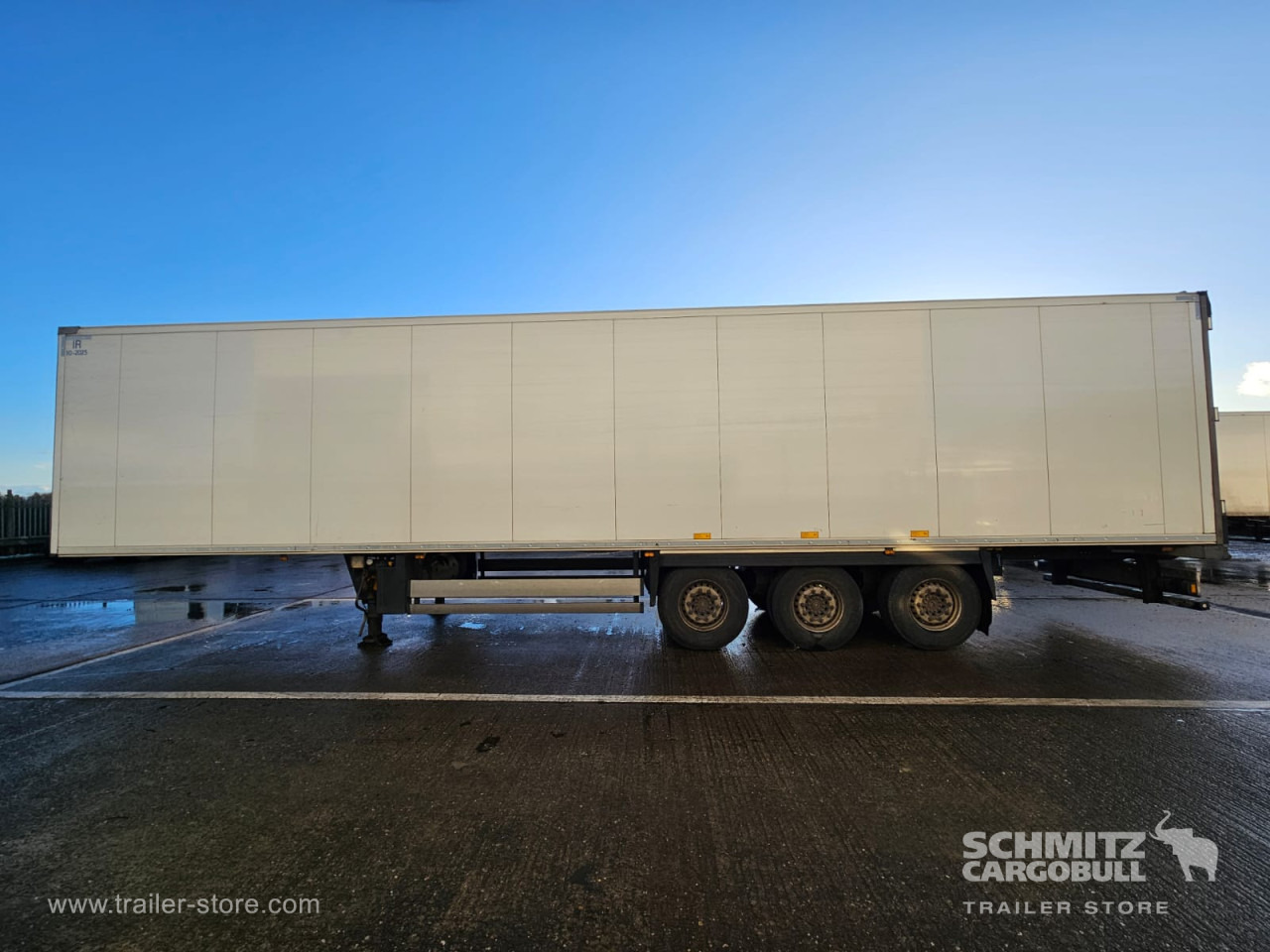 SCHMITZ Reefer Multitemp - Félpótkocsi hőszigetelt: 3 kép. SCHMITZ Reefer Multitemp - Félpótkocsi hőszigetelt: 3 kép.