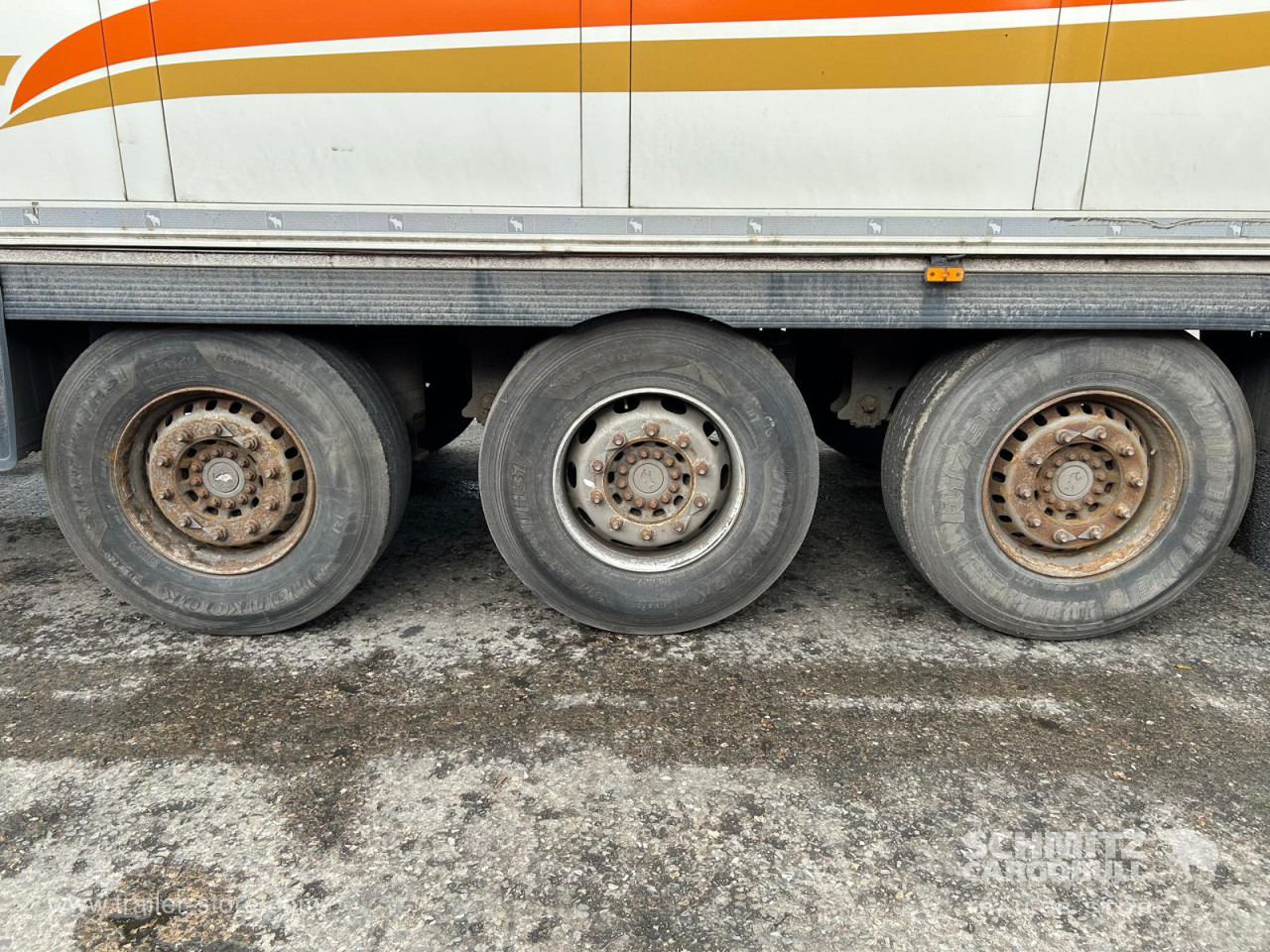 SCHMITZ Reefer Standard - Félpótkocsi hőszigetelt: 5 kép. SCHMITZ Reefer Standard - Félpótkocsi hőszigetelt: 5 kép.