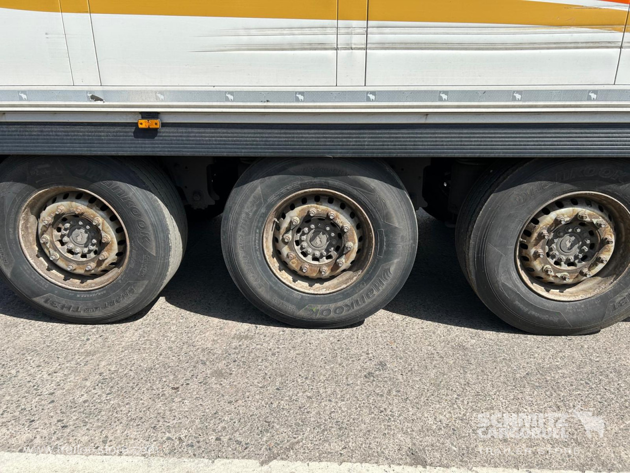 SCHMITZ Reefer Standard - Félpótkocsi hőszigetelt: 4 kép. SCHMITZ Reefer Standard - Félpótkocsi hőszigetelt: 4 kép.