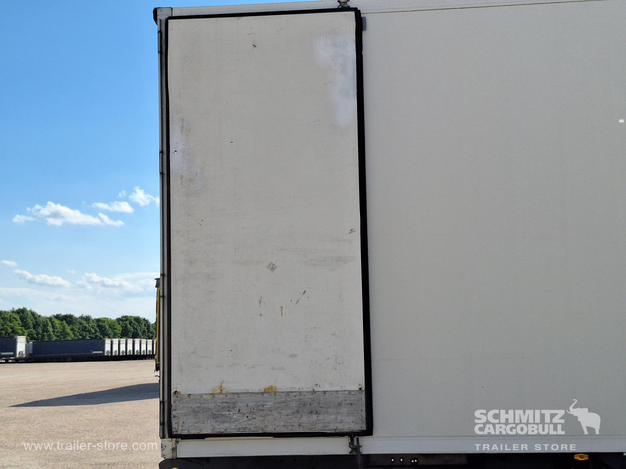 LAMBERET Reefer Standard - Félpótkocsi hőszigetelt: 4 kép. LAMBERET Reefer Standard - Félpótkocsi hőszigetelt: 4 kép.