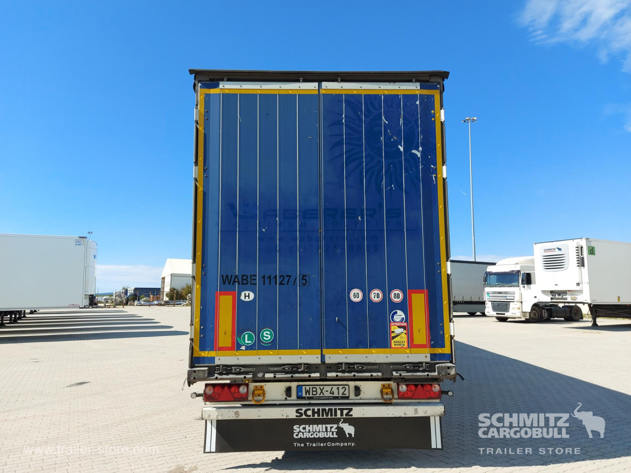 SCHMITZ Curtainsider Mega - Ponyvás félpótkocsi: 3 kép. SCHMITZ Curtainsider Mega - Ponyvás félpótkocsi: 3 kép.