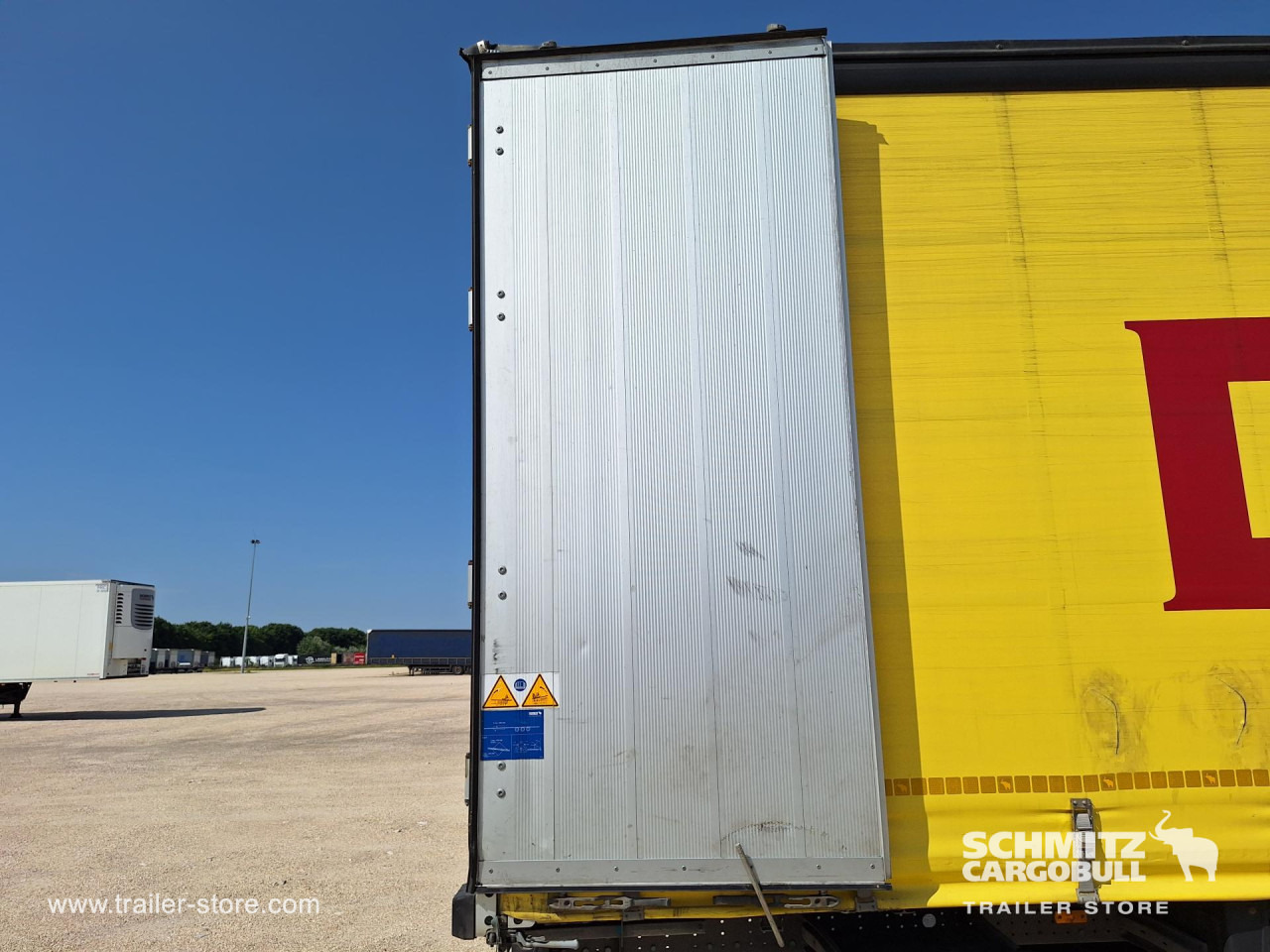 SCHMITZ Curtainsider Standard - Ponyvás félpótkocsi: 5 kép. SCHMITZ Curtainsider Standard - Ponyvás félpótkocsi: 5 kép.