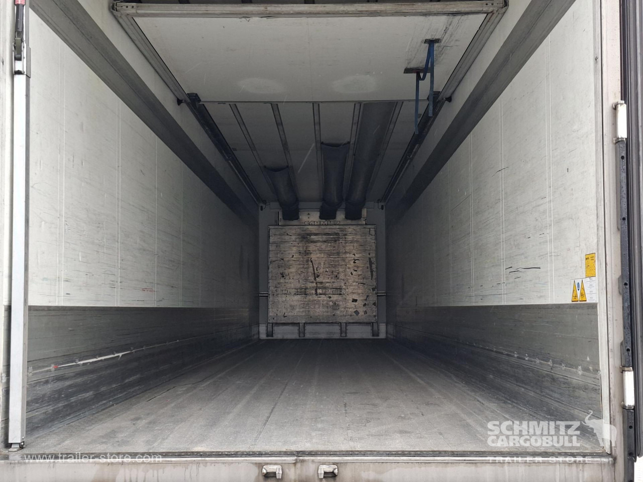 SCHMITZ Reefer Multitemp - Félpótkocsi hőszigetelt: 3 kép. SCHMITZ Reefer Multitemp - Félpótkocsi hőszigetelt: 3 kép.
