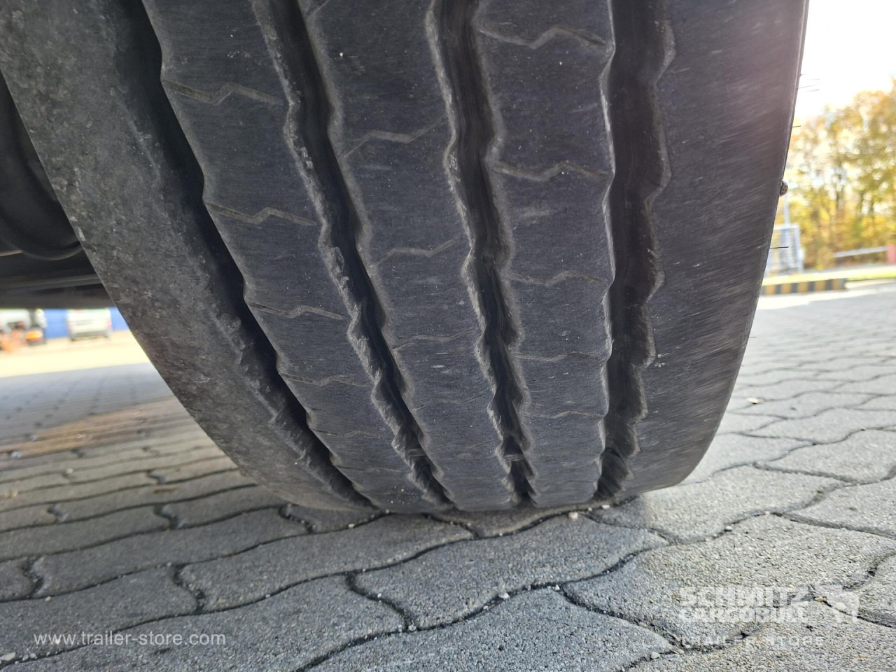 SCHMITZ Reefer Multitemp - Félpótkocsi hőszigetelt: 4 kép. SCHMITZ Reefer Multitemp - Félpótkocsi hőszigetelt: 4 kép.